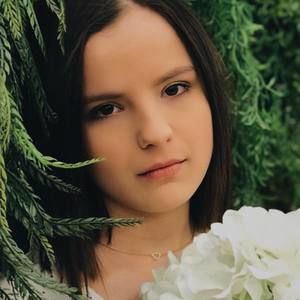 Meet your Posher, Ansley